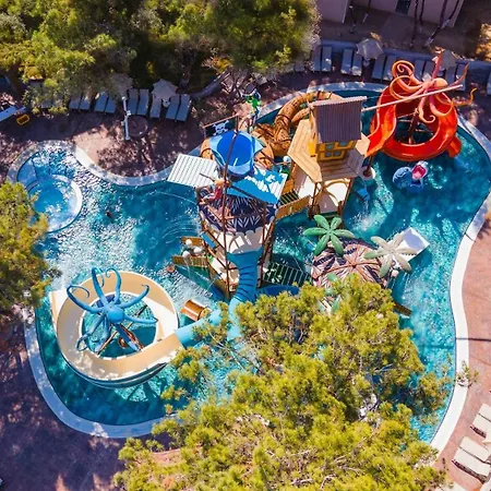 Long Club Nature אתר נופש 5*