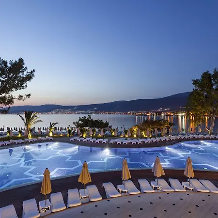 אתר נופש Long Club Nature 5*