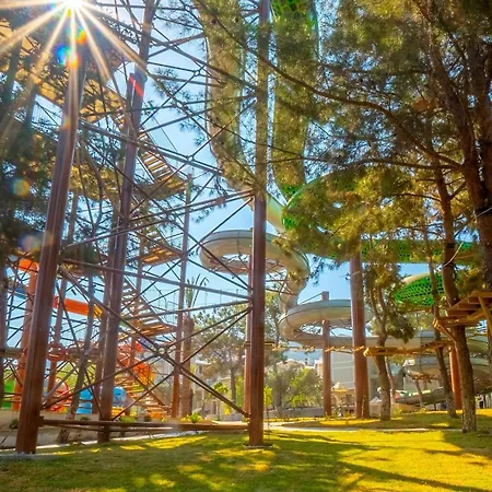 Resort Long Club Nature 5*