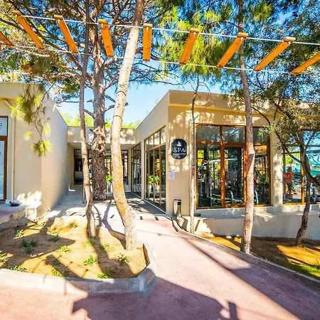 Resort Long Club Nature 4*