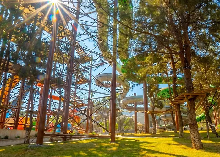 Üdülőközpont Long Club Nature 5*