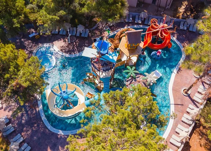 Long Club Nature Üdülőközpont 5*