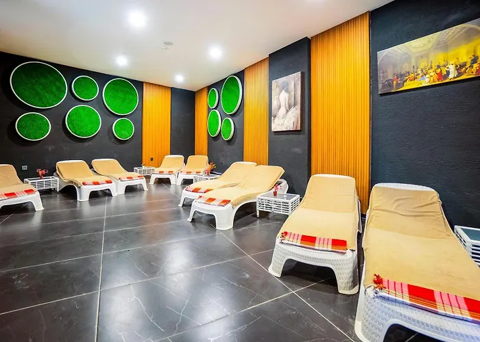 Long Club Nature Üdülőközpont 5*